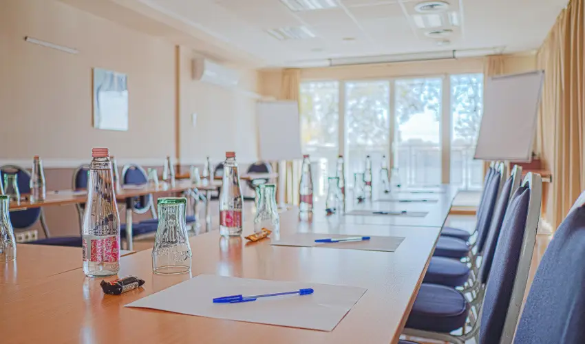 Holiday Beach Budapest Wellness Hotel with Sauna Park Budapest - Kedvezmnyes r csaldok rszreak reggelivel (1 jtl)