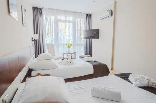Holiday Beach Budapest Wellness Hotel with Sauna Park - Kedvezmnyes r csaldok rszreak reggelivel (1 jtl)