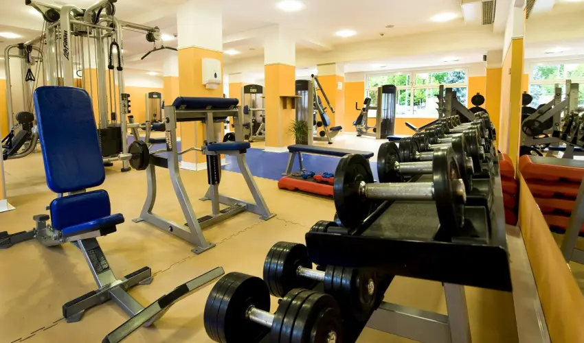 Holiday Beach Budapest Wellness Hotel with Sauna Park Budapest - Kedvezmnyes r csaldok rszreak reggelivel (1 jtl)