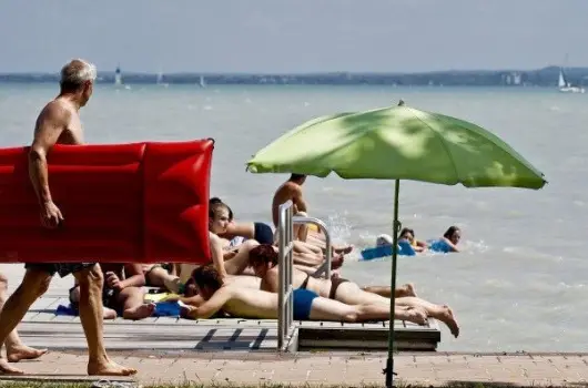 Holiday Hotel Csopak - Kedvezmnyes r csaldok rszre flpanzis elltssal (1 jtl)