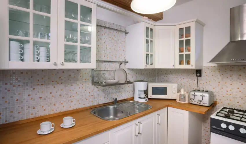 Honti Panzi� Visegr�d - Kedvezm�nyes �r csal�dok r�sz�reak (1 �jt�l)