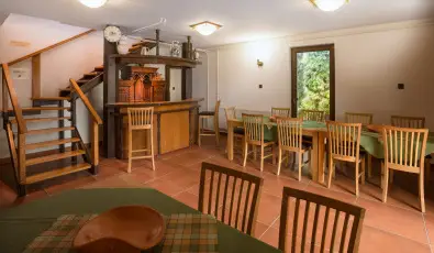 Honti Panzi� Visegr�d