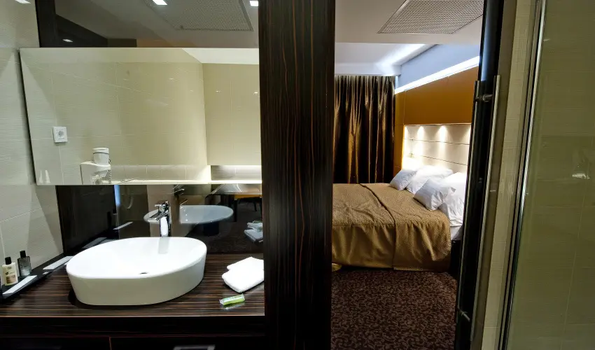 Abacus Business & Wellness Hotel Herceghalom - Kedvezmnyes r csaldok rszreak (1 jtl)