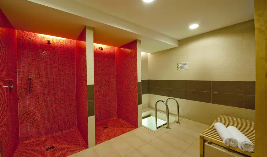 Abacus Business & Wellness Hotel Herceghalom - Kedvezmnyes r csaldok rszreak (1 jtl)