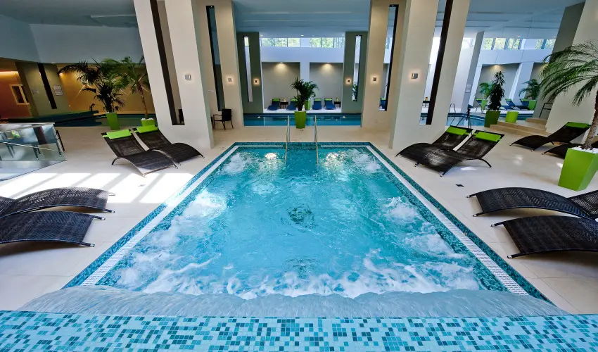 Abacus Business & Wellness Hotel Herceghalom - Kedvezmnyes r csaldok rszreak (1 jtl)