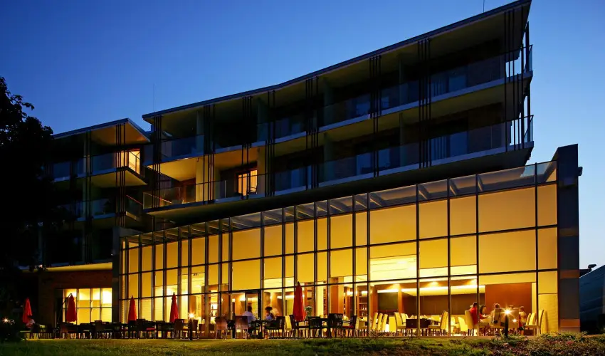 Abacus Business & Wellness Hotel Herceghalom - Kedvezmnyes r csaldok rszreak (1 jtl)