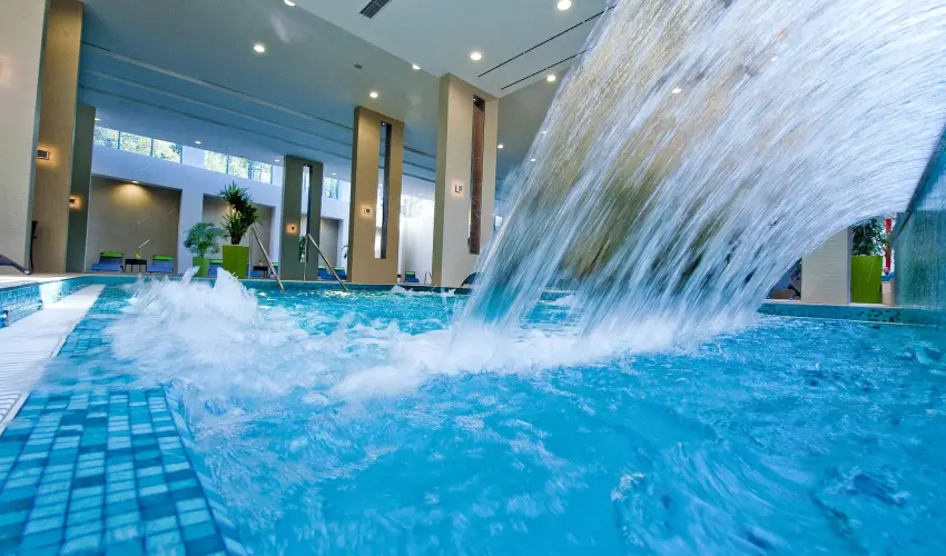 Abacus Business & Wellness Hotel Herceghalom - Kedvezmnyes r csaldok rszreak (1 jtl)