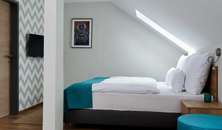 Hotel Adalbert - Szent Tam�s H�z Esztergom - Kedvezm�nyes �r csal�dok r�sz�reak reggelis ell�t�ssal (1 �jt�l)