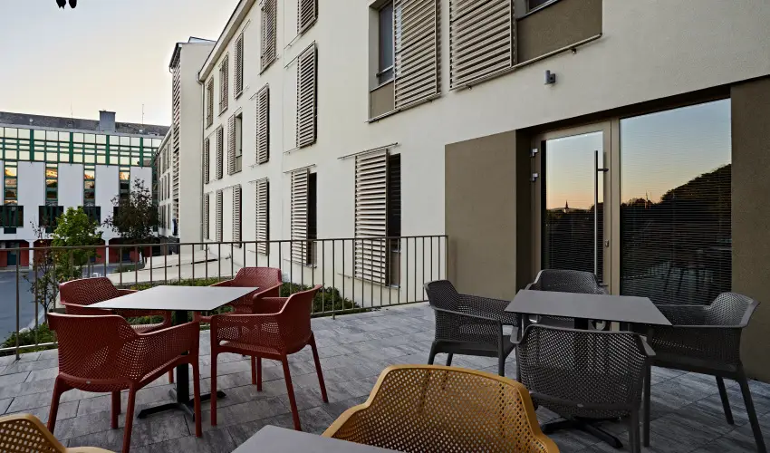 Hotel Adalbert - Szent Tam�s H�z Esztergom - Kedvezm�nyes �r csal�dok r�sz�reak reggelis ell�t�ssal (1 �jt�l)