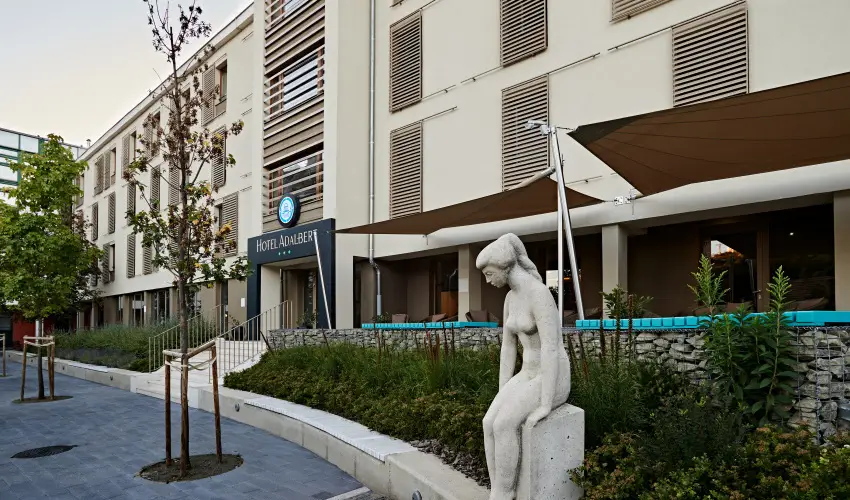 Hotel Adalbert - Szent Tam�s H�z Esztergom - Kedvezm�nyes �r csal�dok r�sz�reak reggelis ell�t�ssal (1 �jt�l)