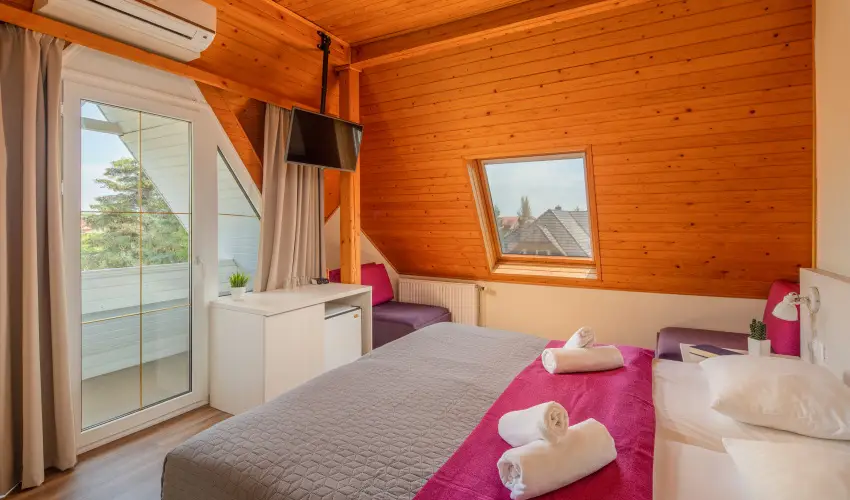 Admiral Family Resort Keszthely - Kedvezm�nyes �r csal�dok r�sz�reak reggelis ell�t�ssal (1 �jt�l)