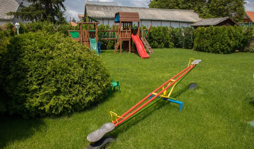 Admiral Family Resort Keszthely - Kedvezm�nyes �r csal�dok r�sz�reak reggelis ell�t�ssal (1 �jt�l)