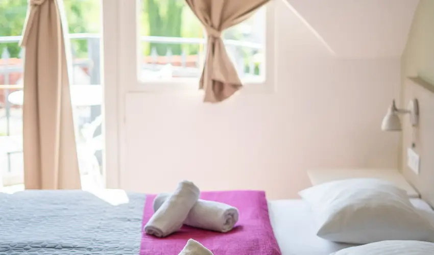 Admiral Family Resort Keszthely - Kedvezm�nyes �r csal�dok r�sz�reak reggelis ell�t�ssal (1 �jt�l)