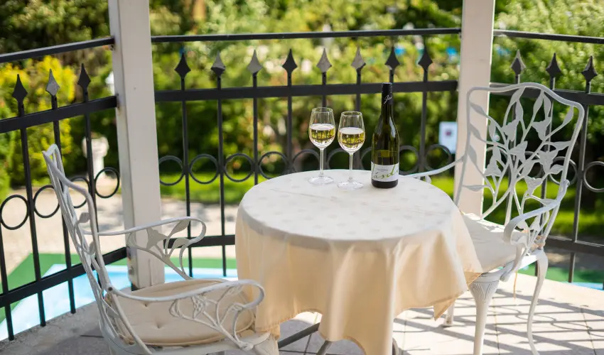 Admiral Family Resort Keszthely - Kedvezm�nyes �r csal�dok r�sz�reak reggelis ell�t�ssal (1 �jt�l)