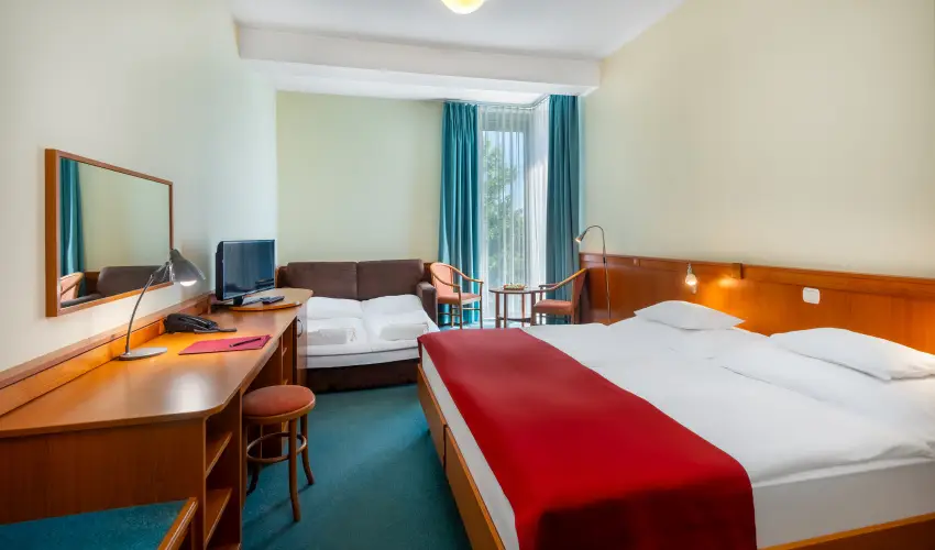 Hunguest Hotel Aqua-Sol Hajdúszoboszló - Kedvezményes ár félpanzióval, fürdőbelépővel (1 éjtől)