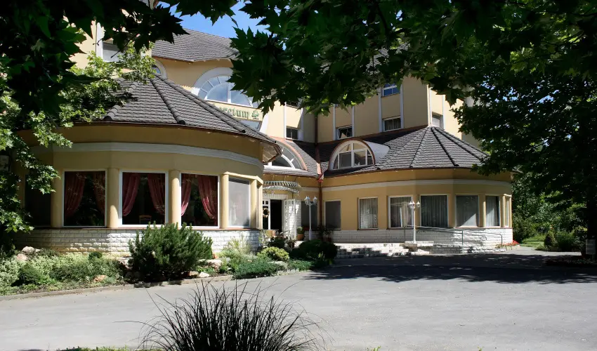 Hotel Arbortum Harkny - Kedvezmnyes r csaldok rszreak reggelis elltssal (1 jtl)