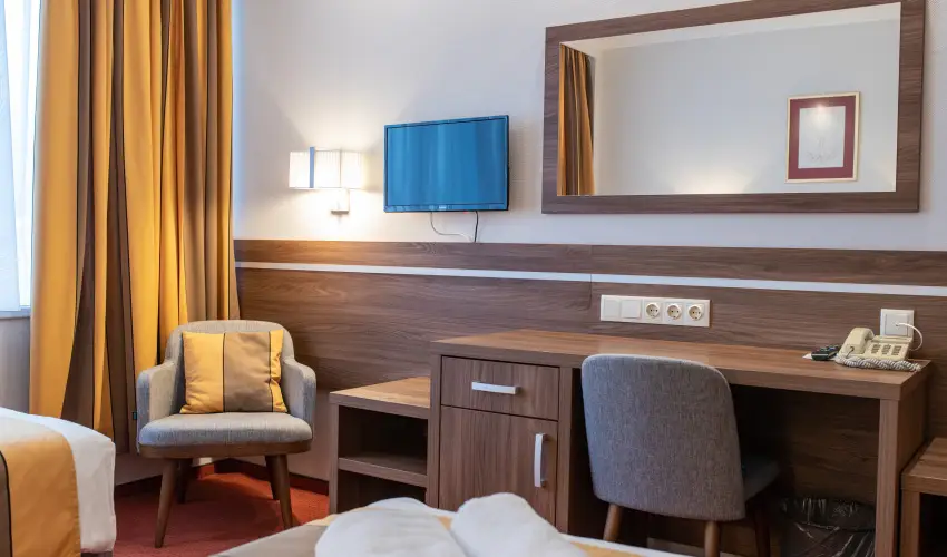 Hotel rpd Tatabnya - Kedvezmnyes r csaldok rszreak reggelis elltssal (1 jtl)