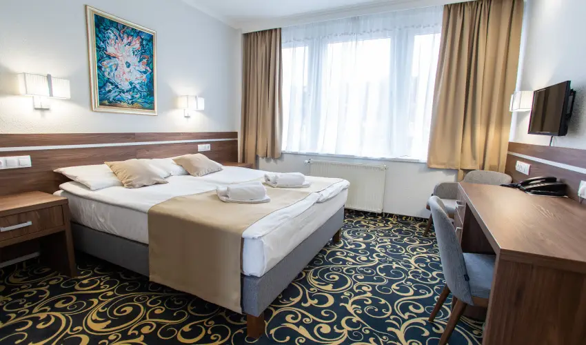 Hotel rpd Tatabnya - Kedvezmnyes r csaldok rszreak reggelis elltssal (1 jtl)