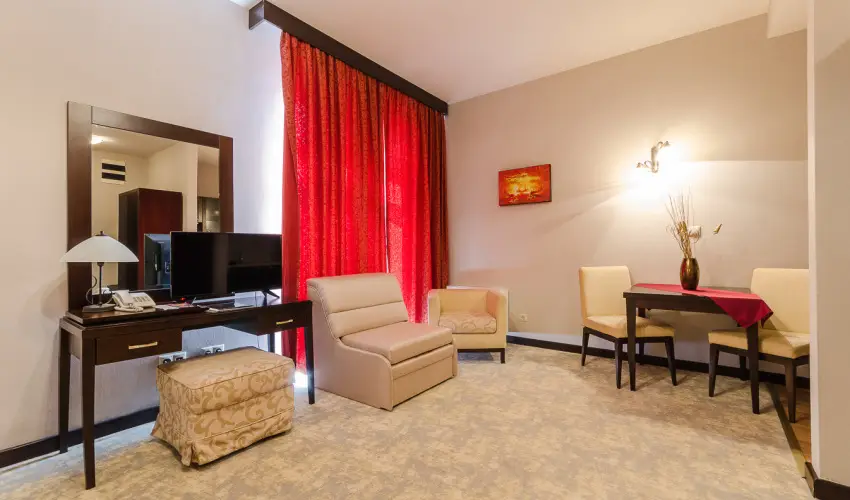 Hotel Aurum Hajdszoboszl - Kedvezmnyes r csaldok rszre flpanzival (1 jtl)