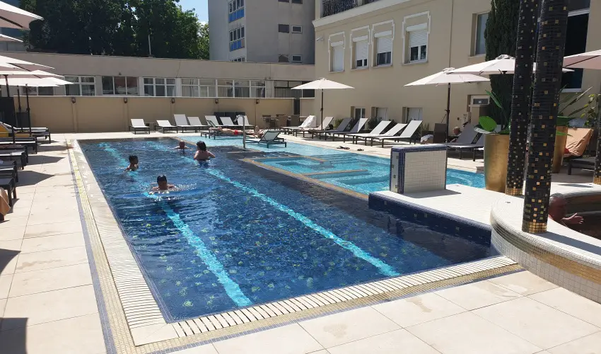 Hotel Aurum Hajdszoboszl - Kedvezmnyes r csaldok rszre flpanzival (1 jtl)