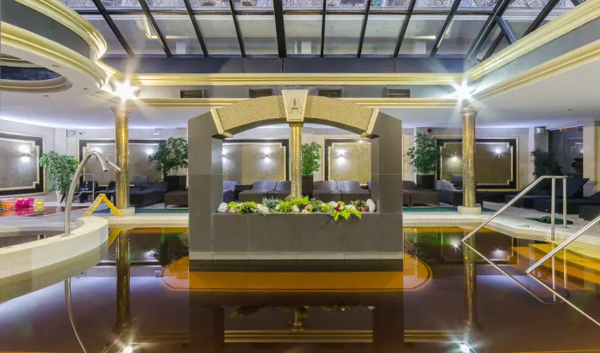 Hotel Aurum Hajdszoboszl - Kedvezmnyes r csaldok rszre flpanzival (1 jtl)