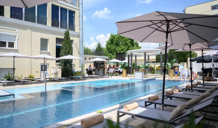 Hotel Aurum Hajdszoboszl - Kedvezmnyes r csaldok rszre flpanzival (1 jtl)