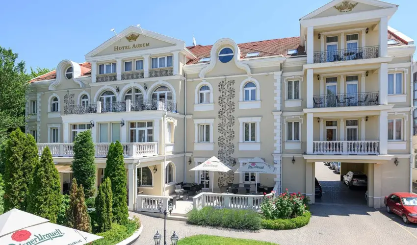 Hotel Aurum Hajdszoboszl - Kedvezmnyes r csaldok rszre flpanzival (1 jtl)