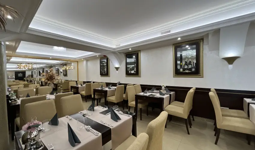 Hotel Aurum Hajdszoboszl - Kedvezmnyes r csaldok rszre flpanzival (1 jtl)