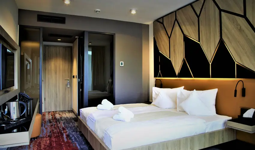 Avar Hotel Mtrafred - Kedvezmnyes r csaldok rszreak reggelivel (1 jtl)