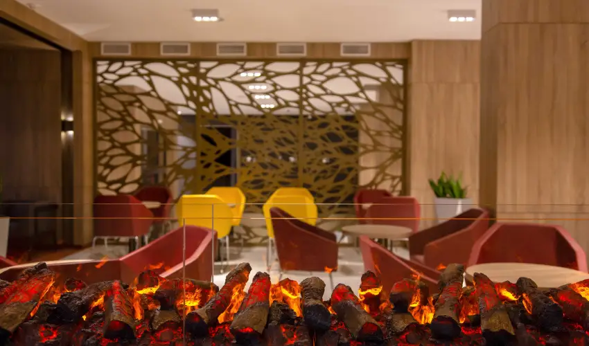 Avar Hotel Mtrafred - Kedvezmnyes r csaldok rszreak reggelivel (1 jtl)