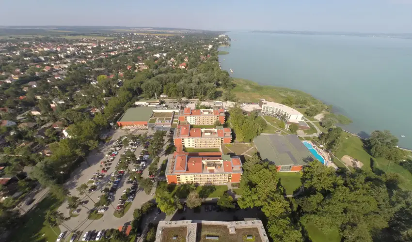 Hotel Azúr Siófok - Kedvezményes ajánlat - teljes előrefizetéssel (min. 3 éj)