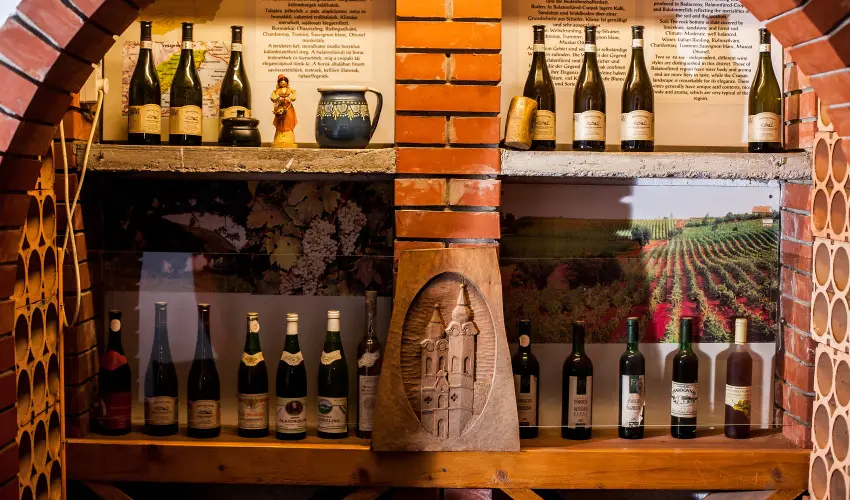 Hotel Bacchus Keszthely - Kedvezmnyes r csaldok rszreak reggelis elltssal (1 jtl)