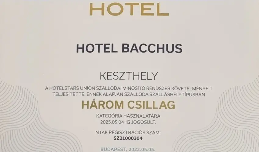 Hotel Bacchus Keszthely - Kedvezmnyes r csaldok rszreak reggelis elltssal (1 jtl)