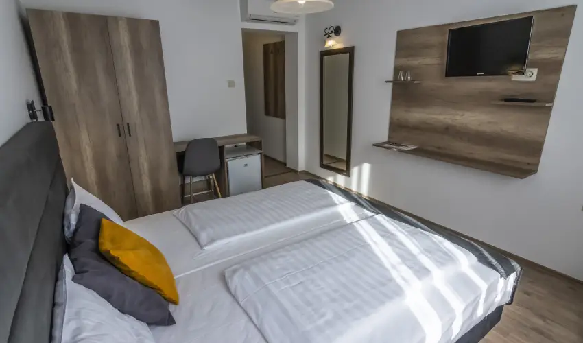 Hotel Bacchus Keszthely - Kedvezmnyes r csaldok rszreak reggelis elltssal (1 jtl)