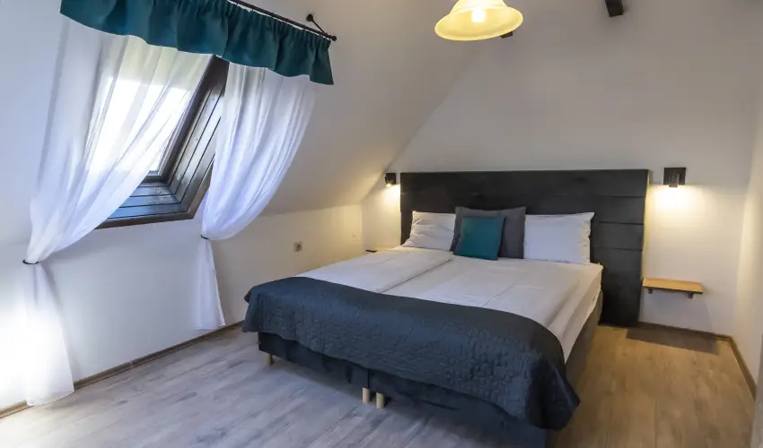 Hotel Bacchus Keszthely - Kedvezmnyes r csaldok rszreak reggelis elltssal (1 jtl)