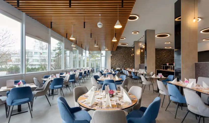 Hunguest Hotel B�ke Hajd�szoboszl� - Legjobb �r f�lpanzi�val (1 �jt�l)