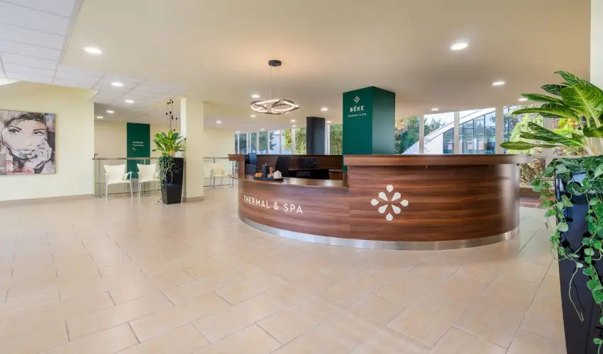 Hunguest Hotel B�ke Hajd�szoboszl� - Legjobb �r f�lpanzi�val (1 �jt�l)