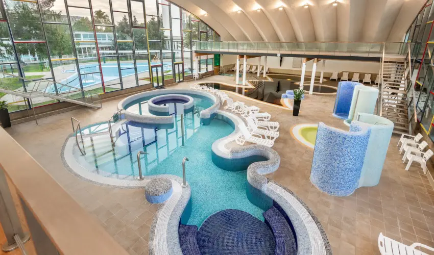 Hunguest Hotel B�ke Hajd�szoboszl� - Legjobb �r f�lpanzi�val (1 �jt�l)