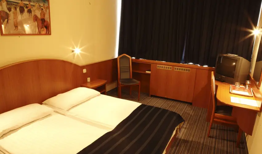 Hotel Benczr Budapest - Kedvezmnyes r csaldok rszreak nelltssal (1 jtl)