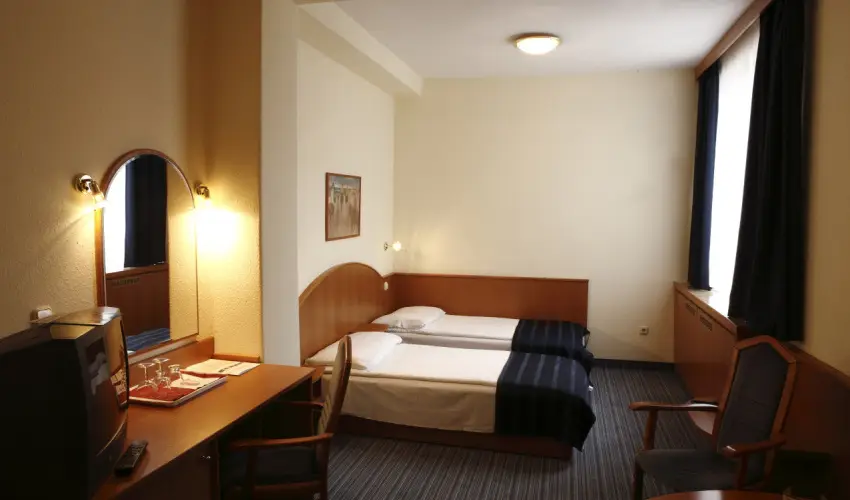 Hotel Benczr Budapest - Kedvezmnyes r csaldok rszreak nelltssal (1 jtl)