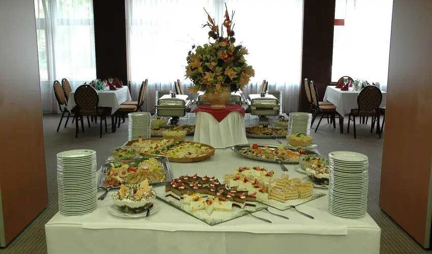 Hotel Benczr Budapest - Kedvezmnyes r csaldok rszreak nelltssal (1 jtl)