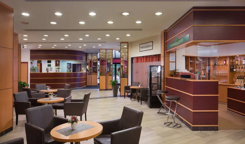 Hotel Benczr Budapest - Kedvezmnyes r csaldok rszreak nelltssal (1 jtl)