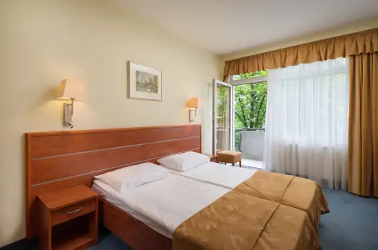 Hotel Benczr - Kedvezmnyes r csaldok rszreak reggelis elltssal (1 jtl)