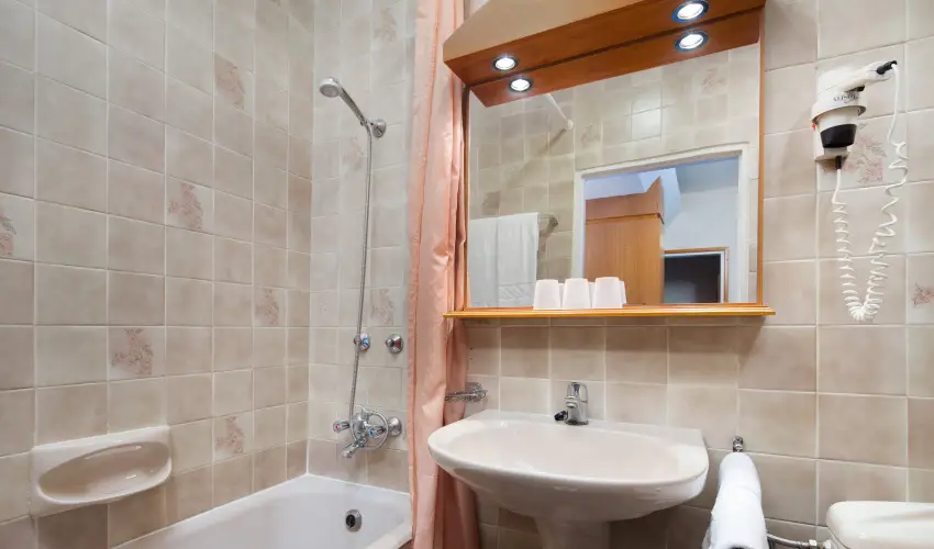 Hotel Benczr Budapest - Kedvezmnyes r csaldok rszreak nelltssal (1 jtl)