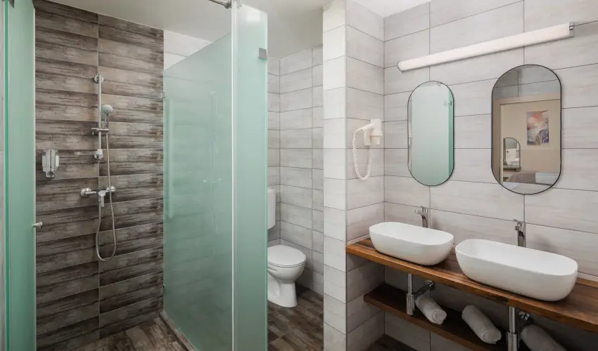 Hotel Benczr Budapest - Kedvezmnyes r csaldok rszreak nelltssal (1 jtl)