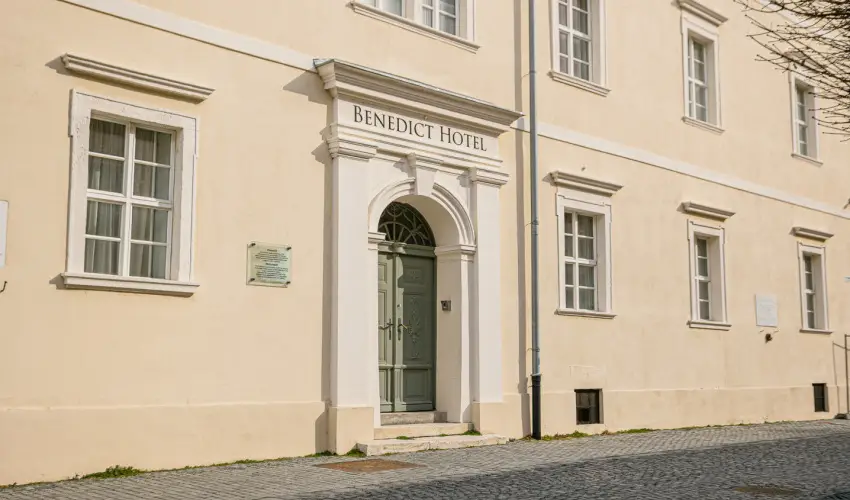 Hotel Benedict Kszeg - Legjobb r reggelivel (1 jtl)