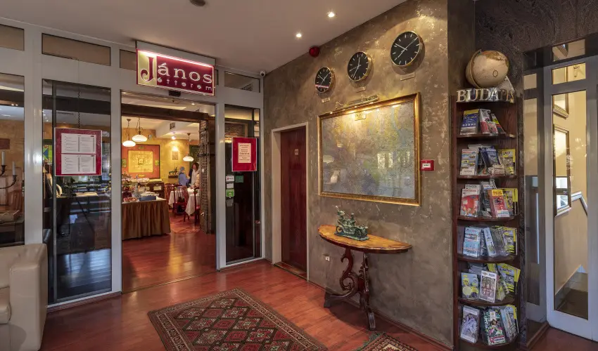 Hotel Charles Budapest - Vissza nem t�r�tend� �r reggelivel 