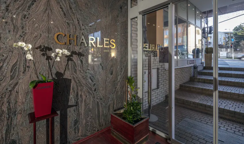 Hotel Charles Budapest - Vissza nem t�r�tend� �r reggelivel 