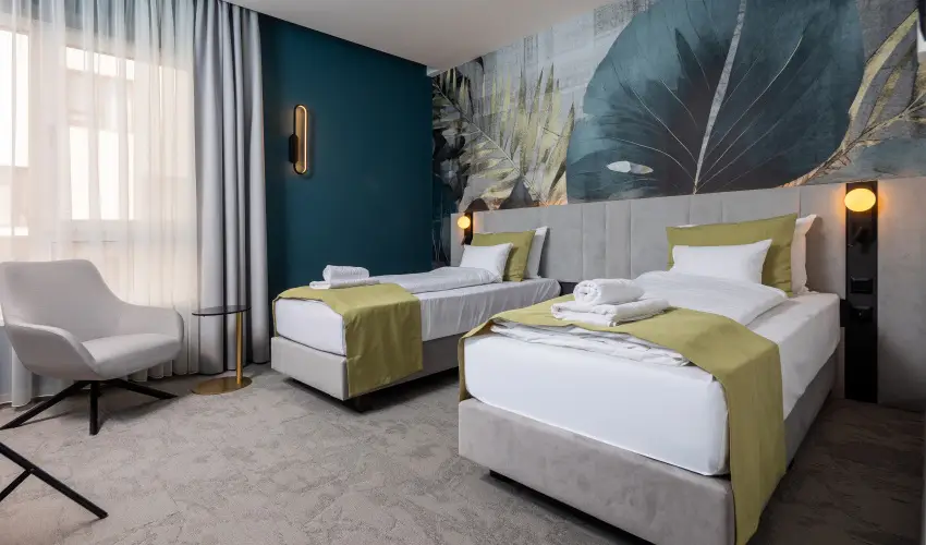Hotel Energy & Business Center superior Paks - Kedvezm�nyes �r csal�dok r�sz�reak reggelis ell�t�ssal (1 �jt�l)
