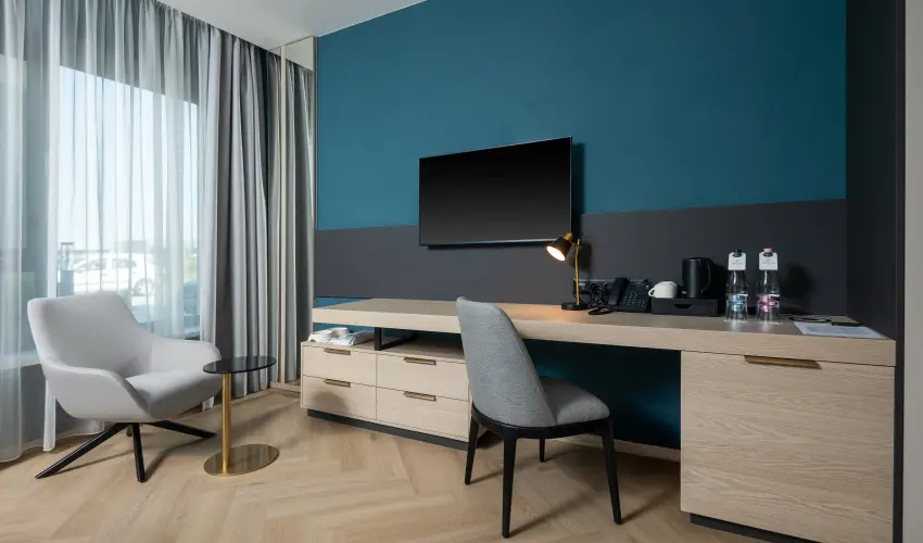 Hotel Energy & Business Center superior Paks - Kedvezm�nyes �r csal�dok r�sz�reak reggelis ell�t�ssal (1 �jt�l)